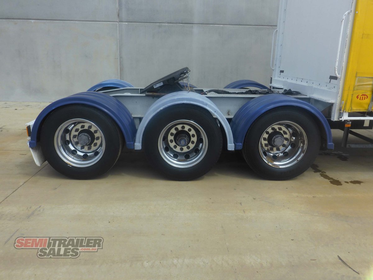 VAWDREY CURTAINSIDER TRAILER