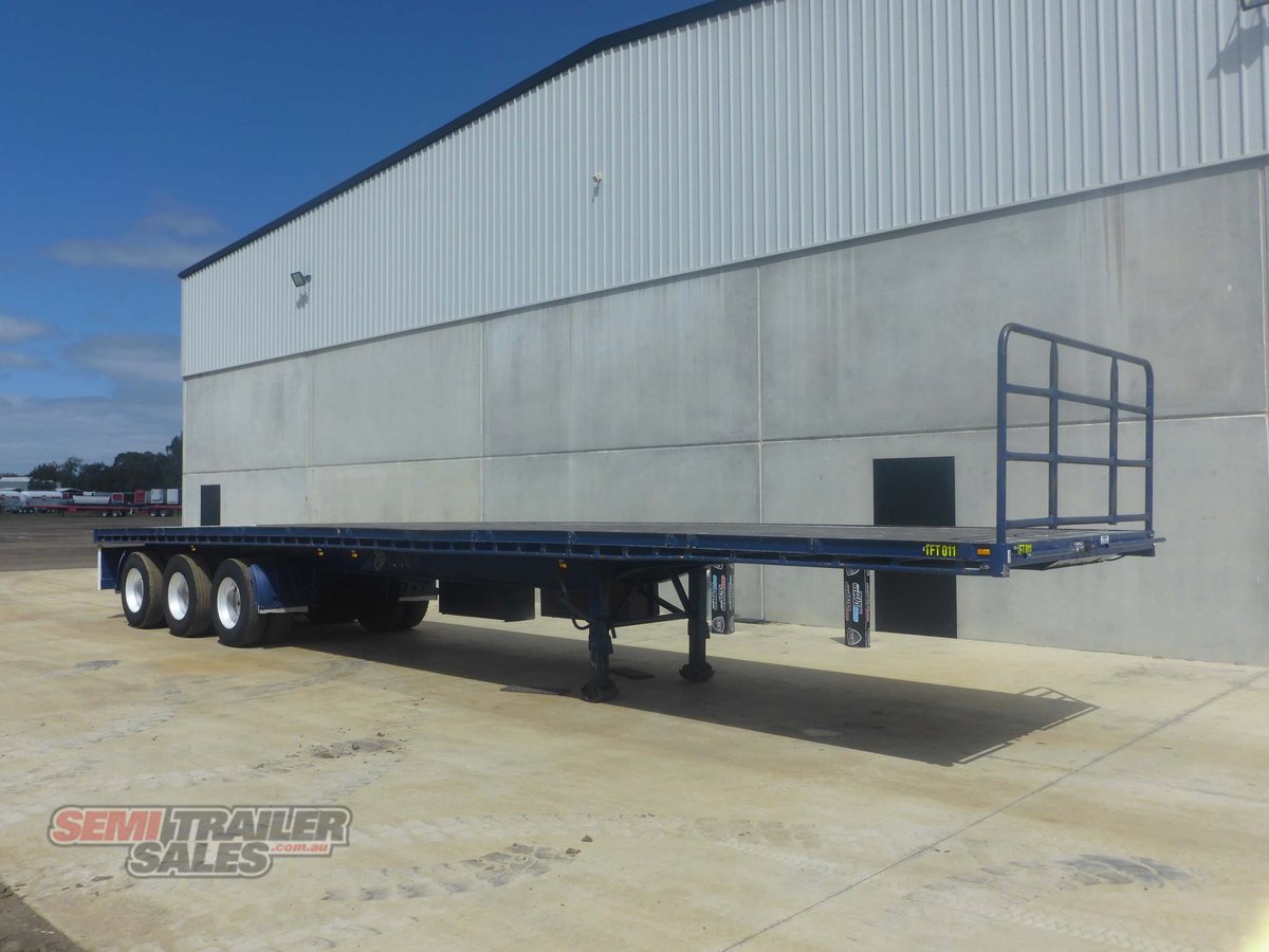 VAWDREY FLAT TOP TRAILER