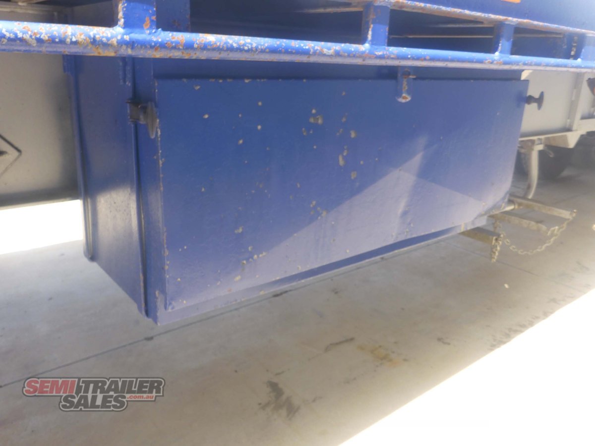 HAULMARK A TRAILER