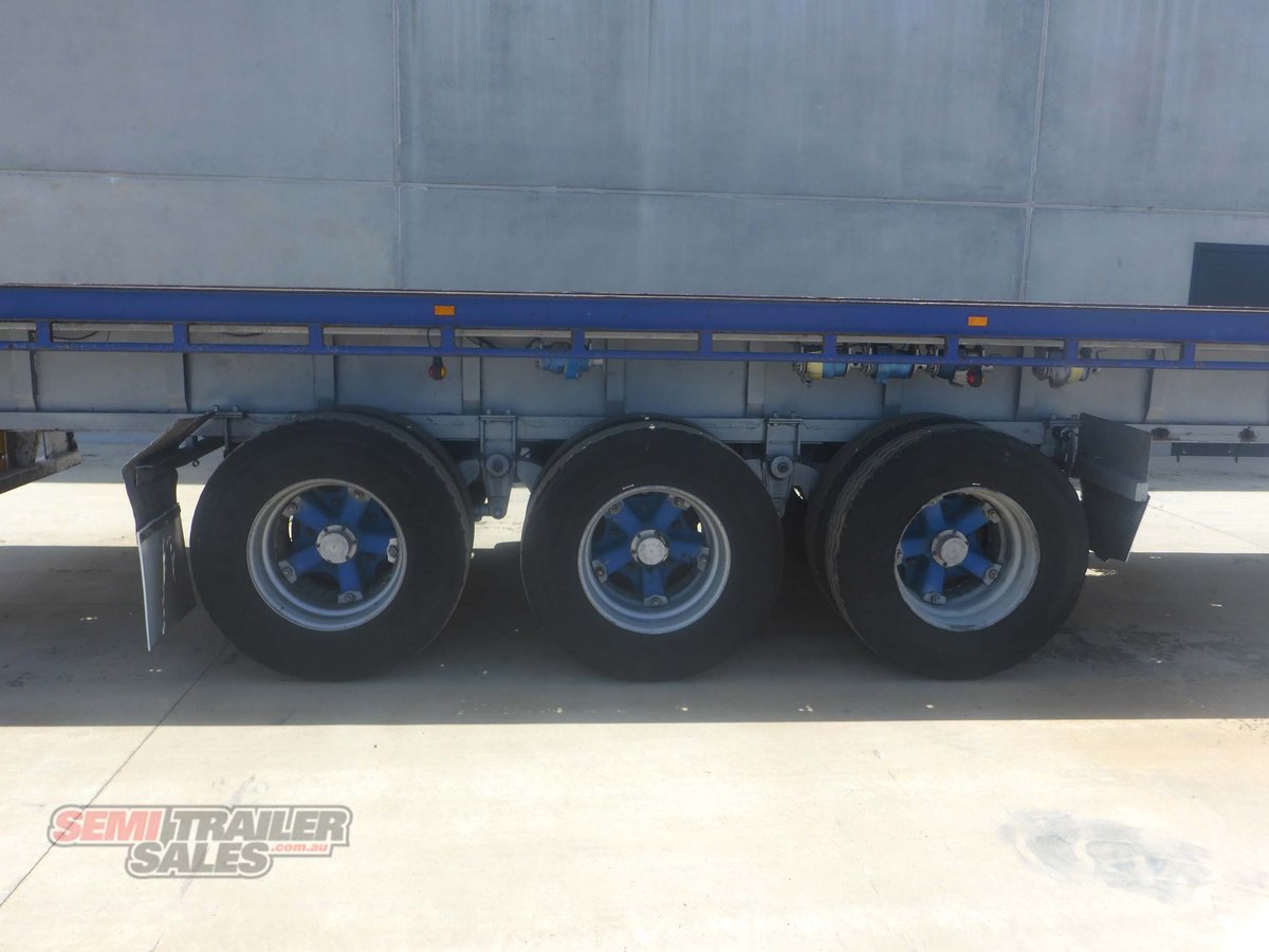 HAULMARK A TRAILER