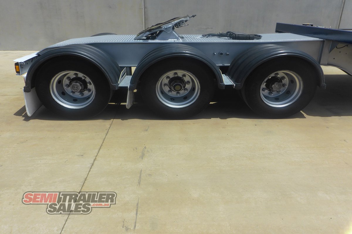 MAXITRANS DROP DECK TRAILER