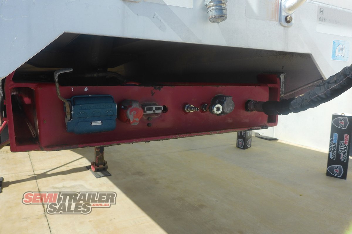 LUSTY TIPPER TRAILER