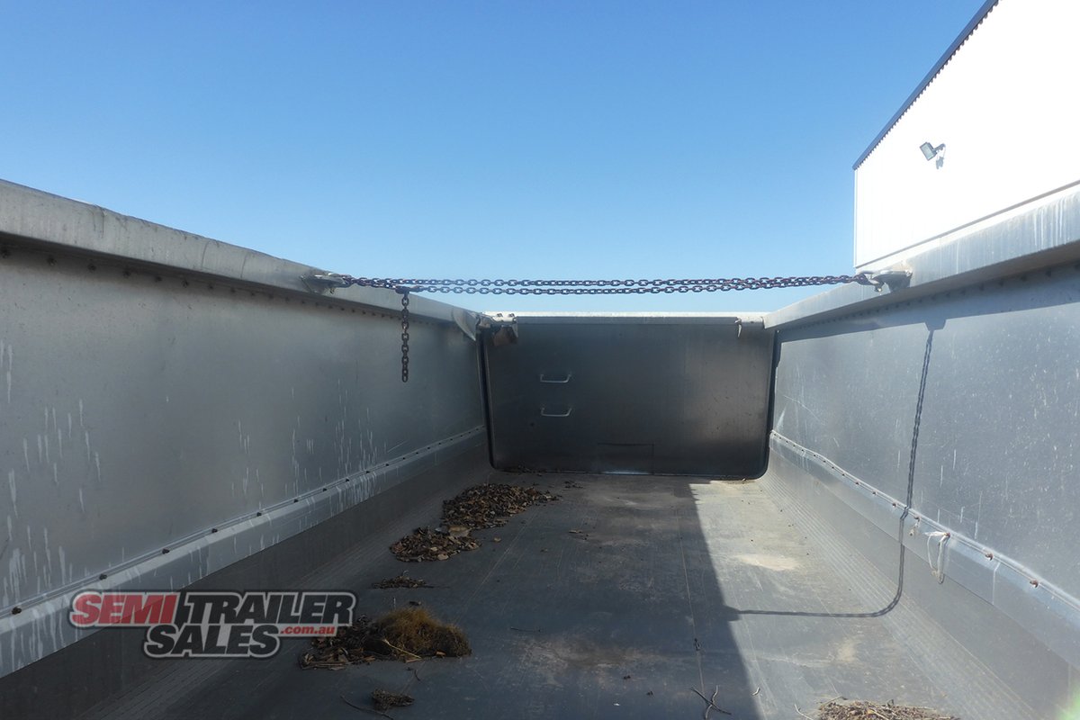 LUSTY TIPPER TRAILER