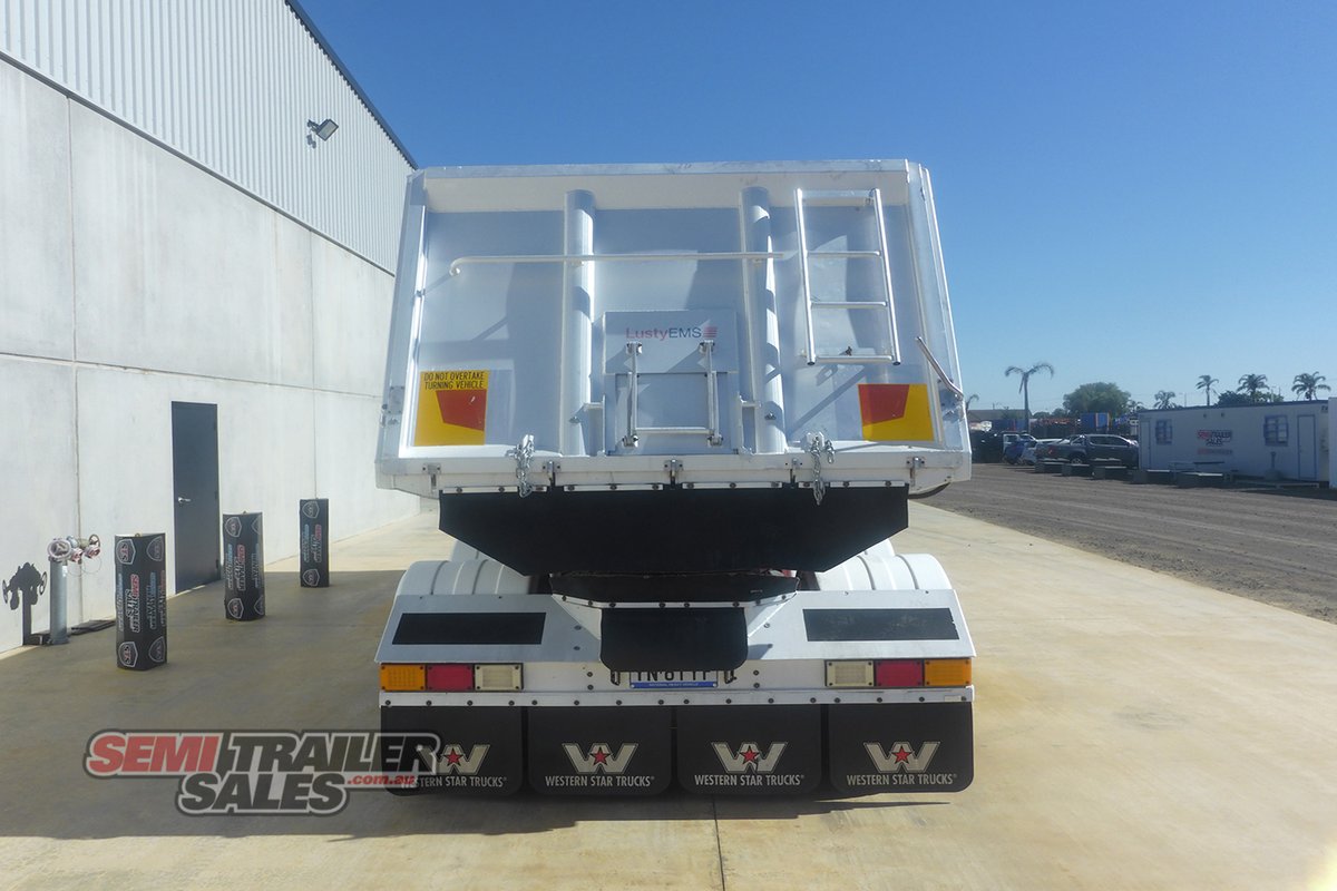 LUSTY TIPPER TRAILER