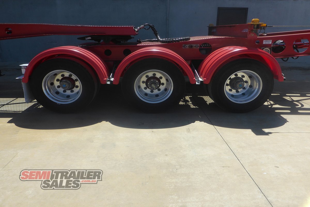 MAXITRANS SKEL TRAILER