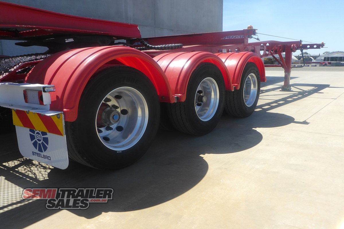 MAXITRANS SKEL TRAILER