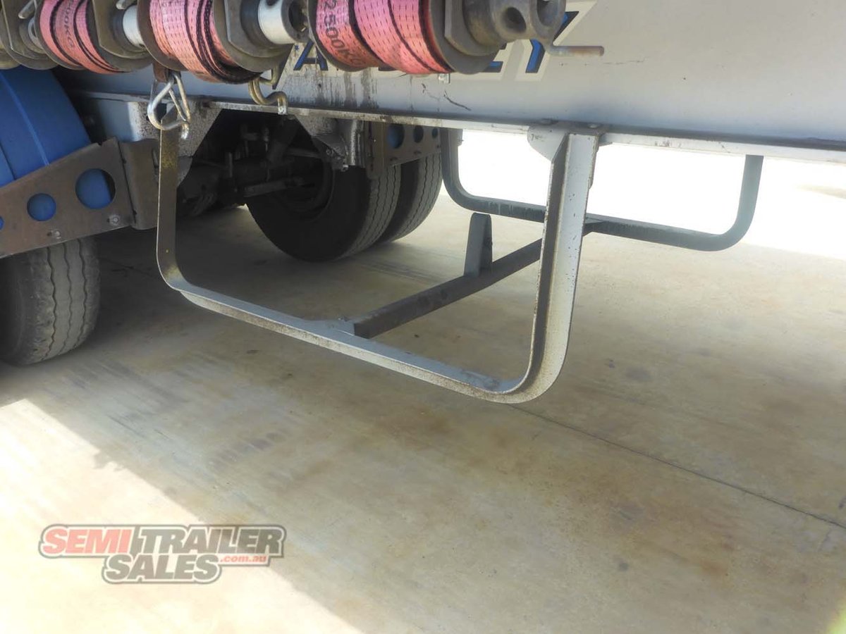 VAWDREY CURTAINSIDER TRAILER