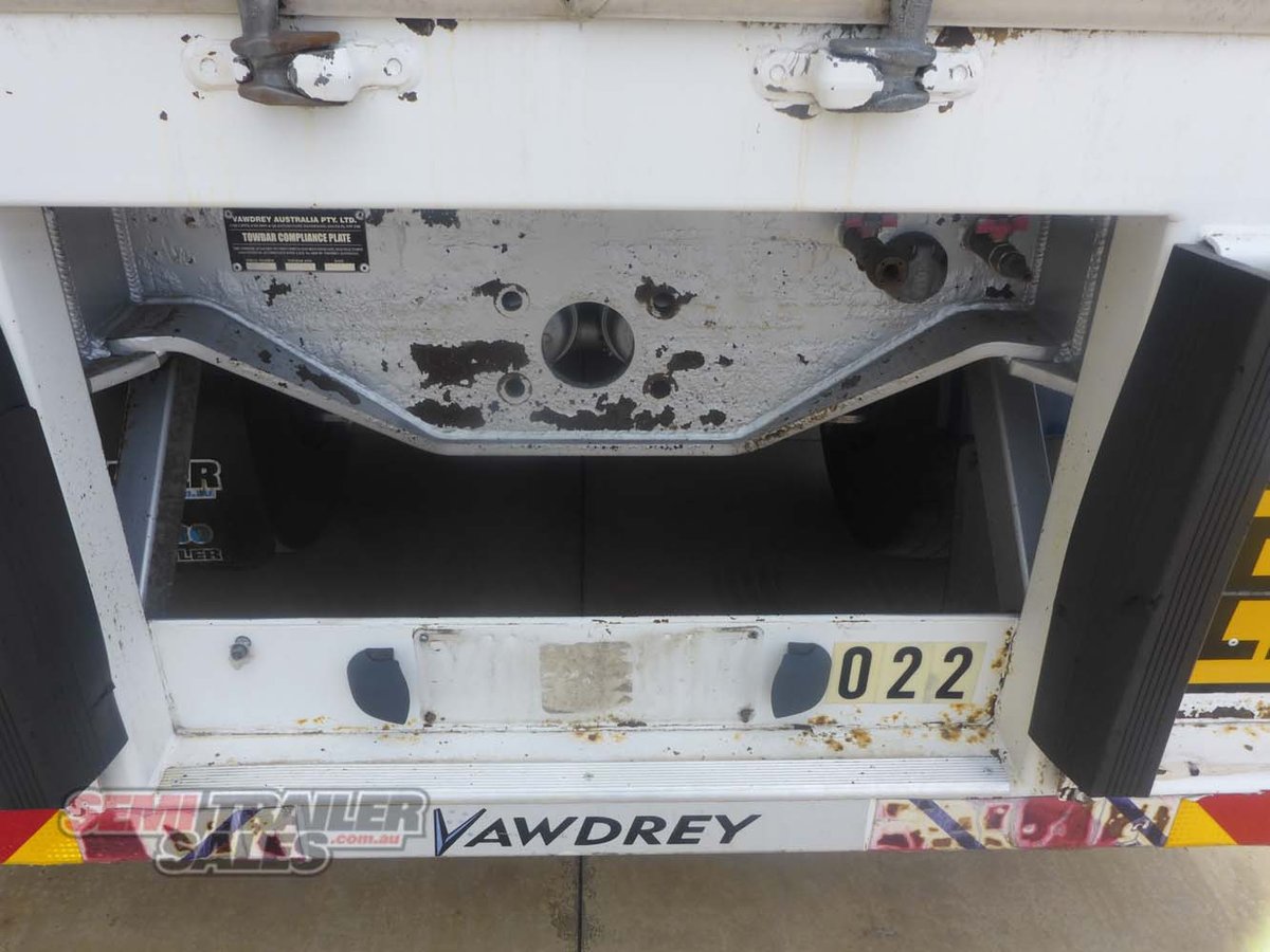 VAWDREY CURTAINSIDER TRAILER