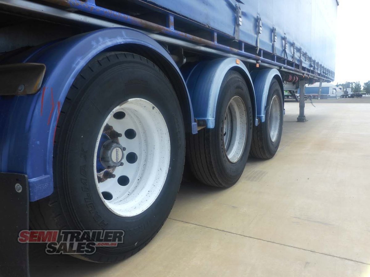 VAWDREY CURTAINSIDER TRAILER