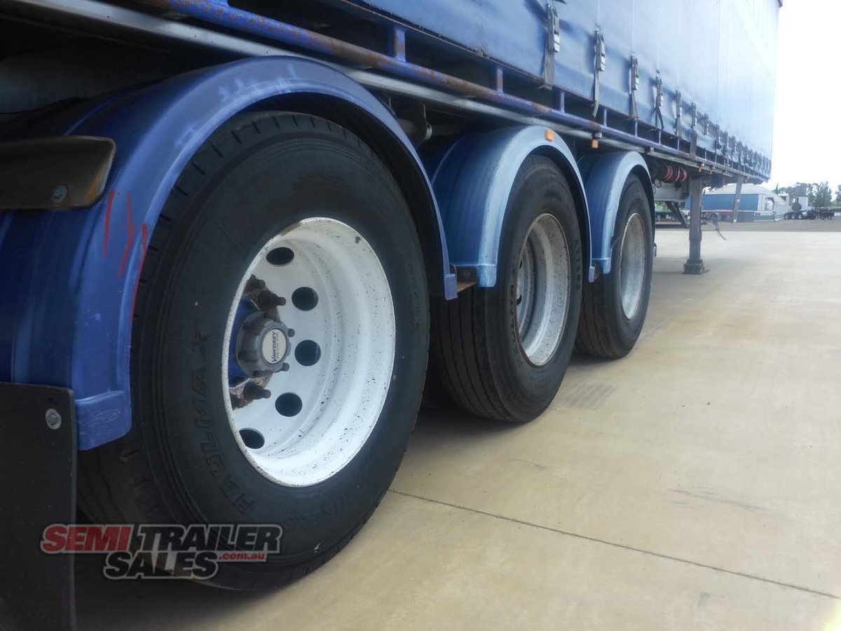 VAWDREY CURTAINSIDER TRAILER