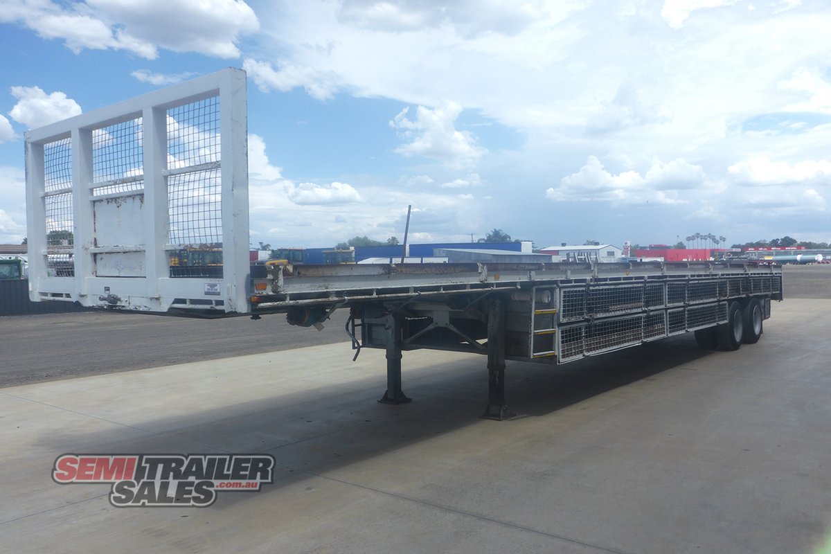 HAULMARK FLAT TOP TRAILER