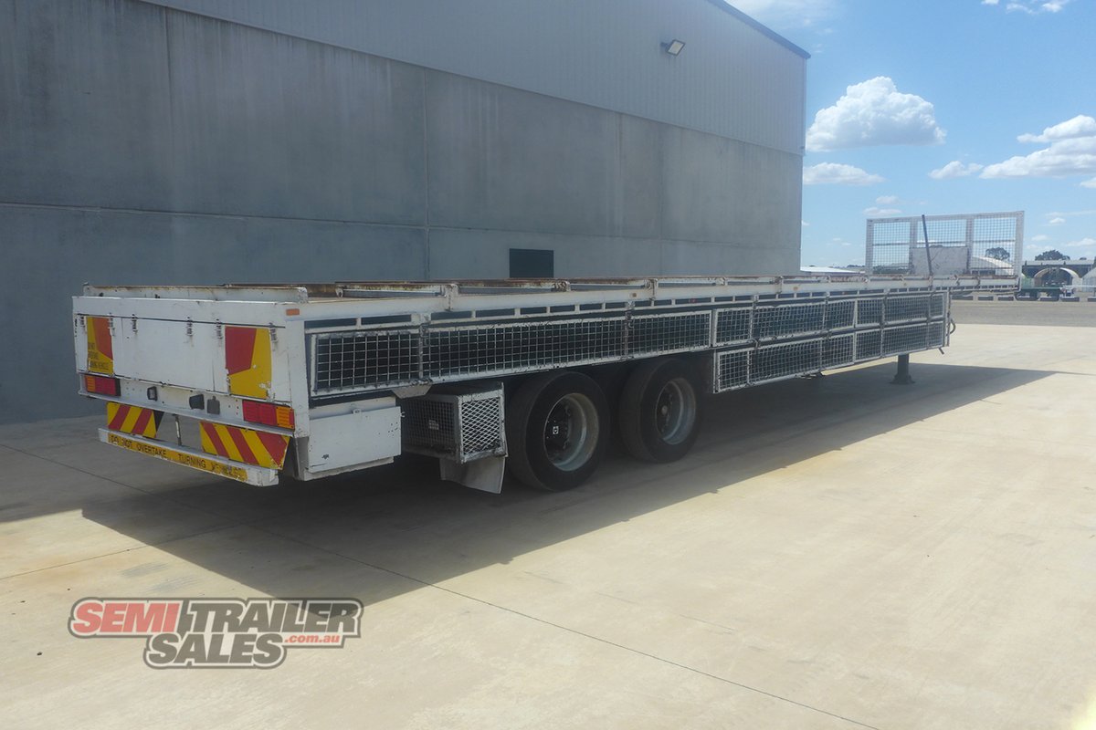 HAULMARK FLAT TOP TRAILER