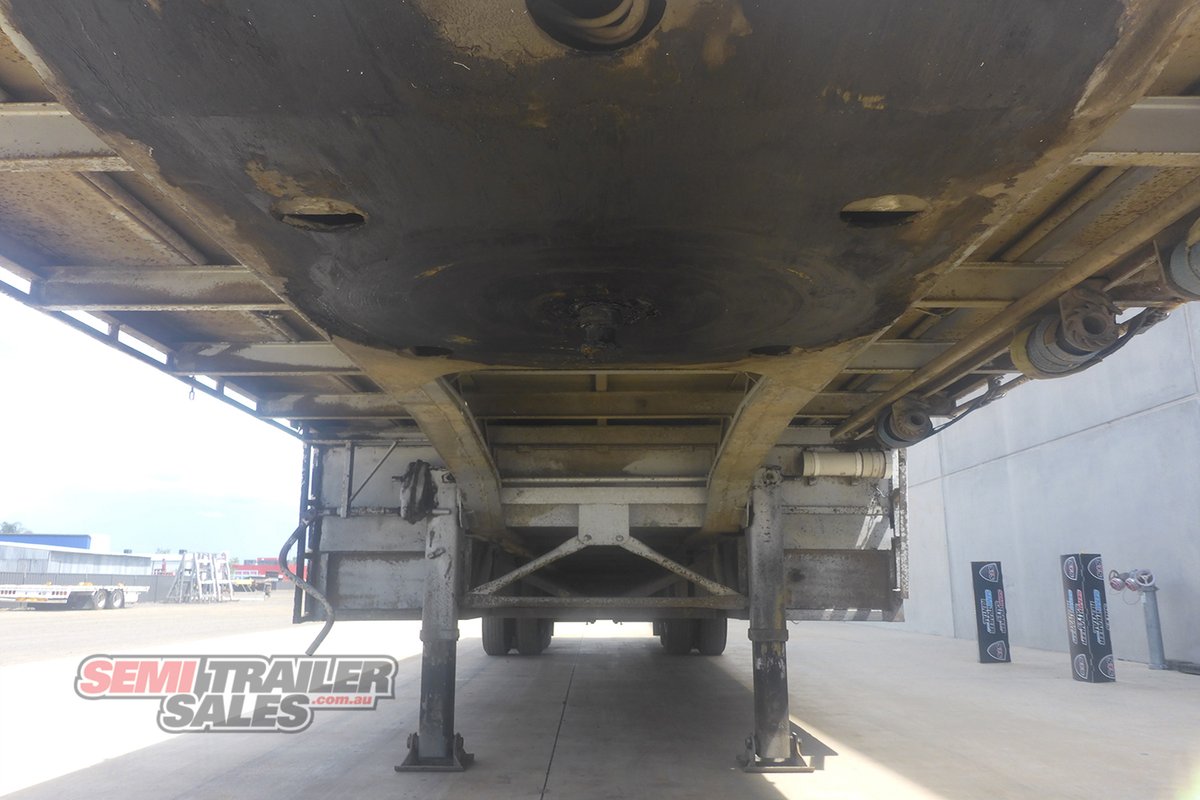 HAULMARK FLAT TOP TRAILER