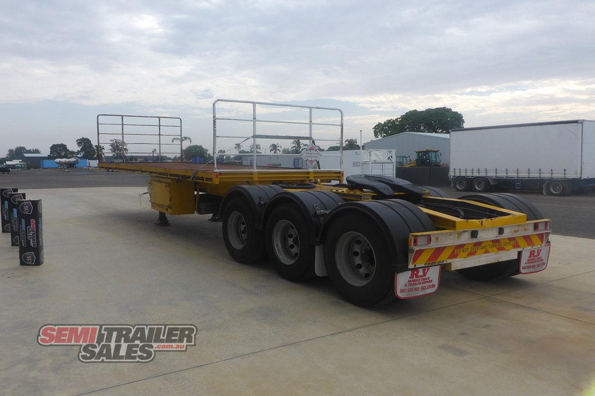 KRUEGER FLAT TOP TRAILER