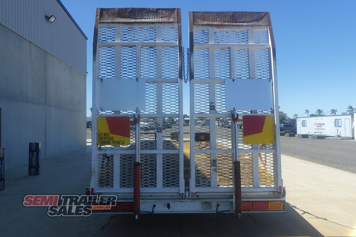 TAG-A-LONG TRAILER