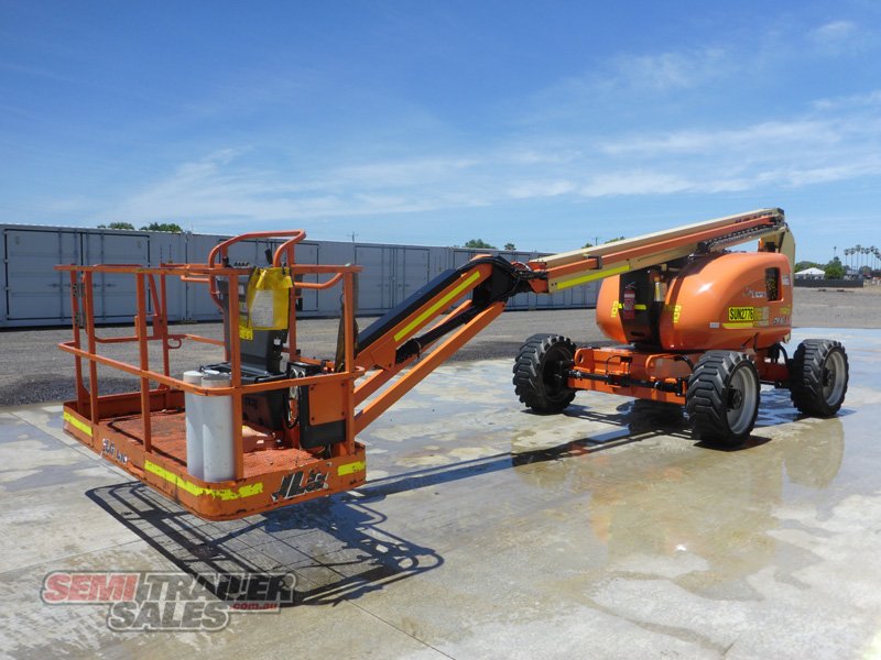 CUSTOM LIFT MACHINERY JLG 600AL BOOM LIFT