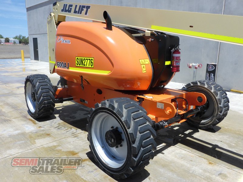 CUSTOM LIFT MACHINERY JLG 600AL BOOM LIFT