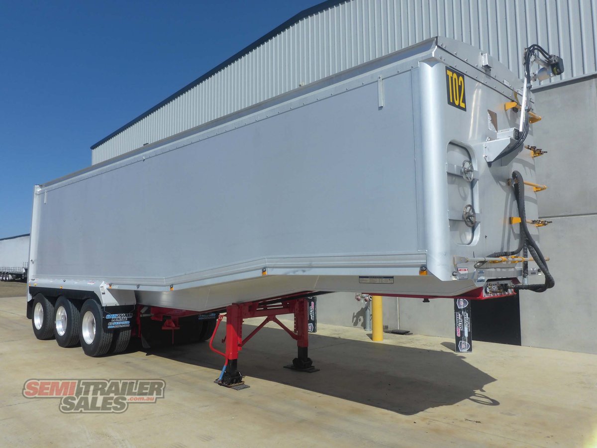 LUSTY TIPPER TRAILER