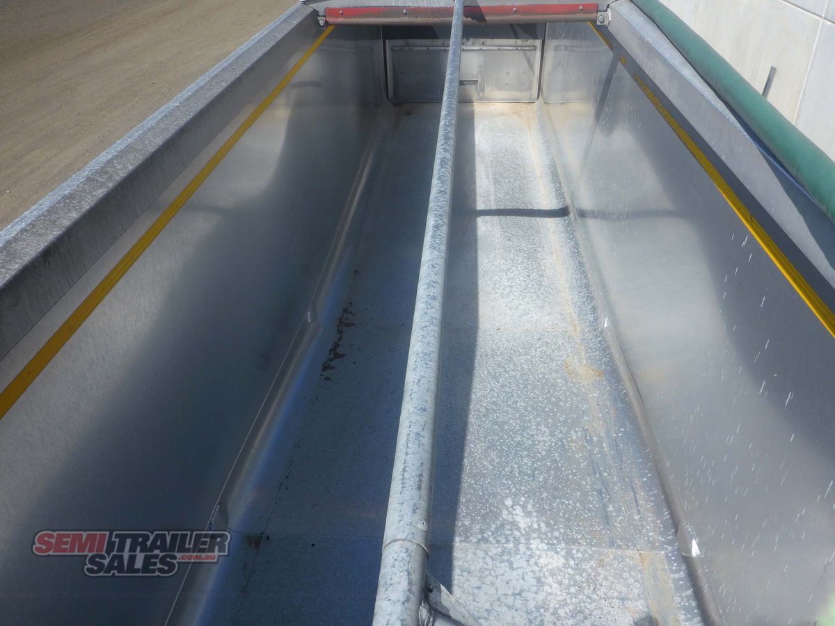 LUSTY TIPPER TRAILER