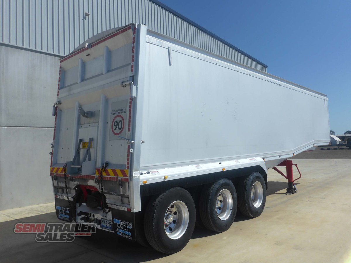 LUSTY TIPPER TRAILER