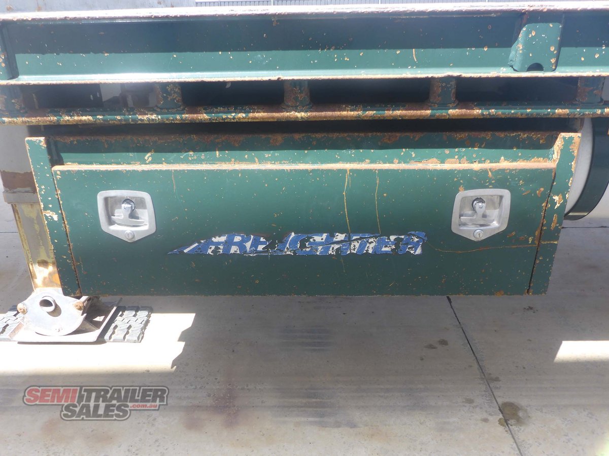MAXITRANS DROP DECK TRAILER