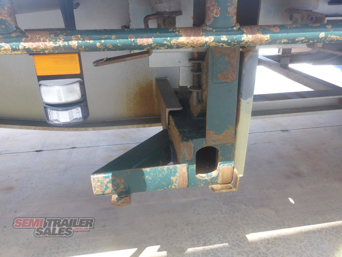 MAXITRANS DROP DECK TRAILER