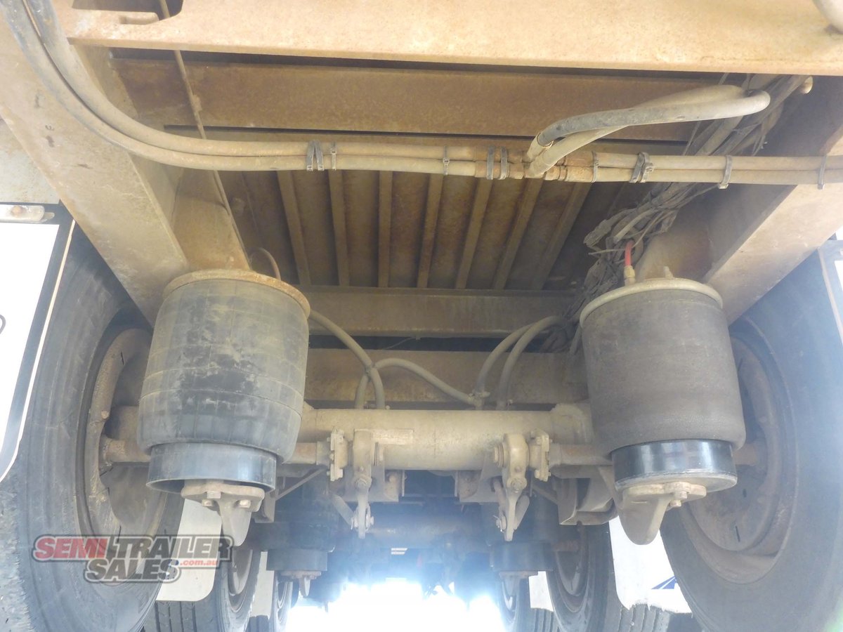 MAXITRANS DROP DECK TRAILER