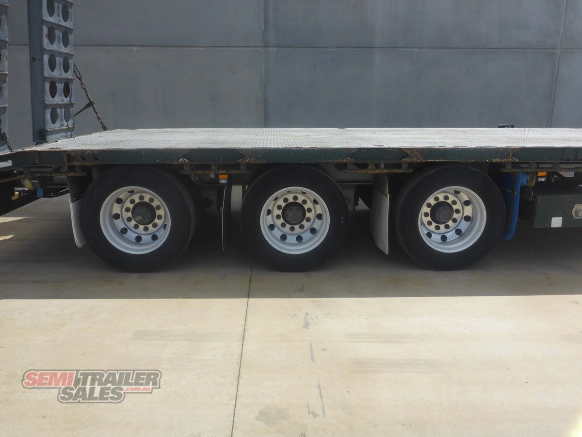 MAXITRANS DROP DECK TRAILER