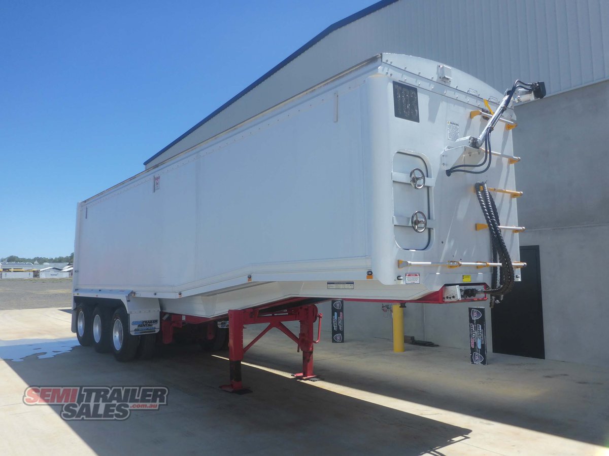 LUSTY TIPPER TRAILER