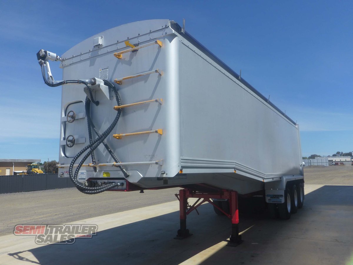 LUSTY TIPPER TRAILER