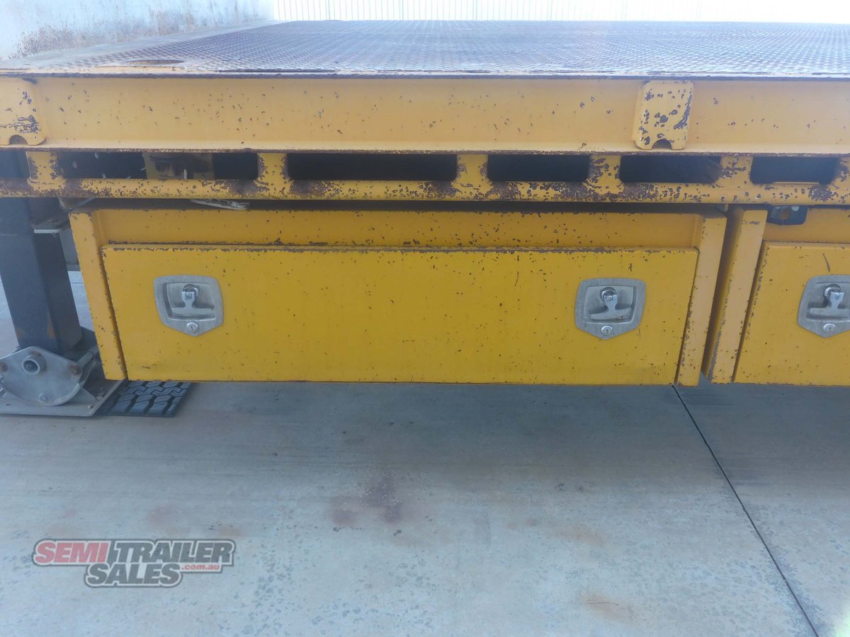 MAXITRANS DROP DECK TRAILER