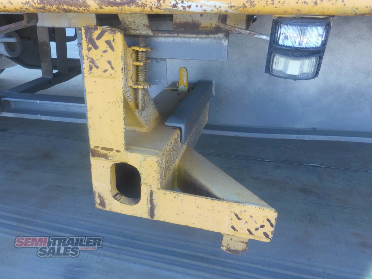 MAXITRANS DROP DECK TRAILER