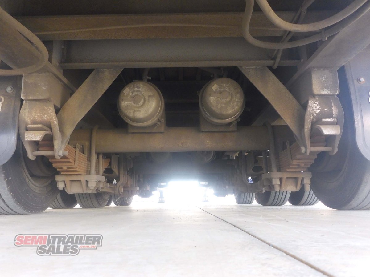 MAXITRANS DROP DECK TRAILER