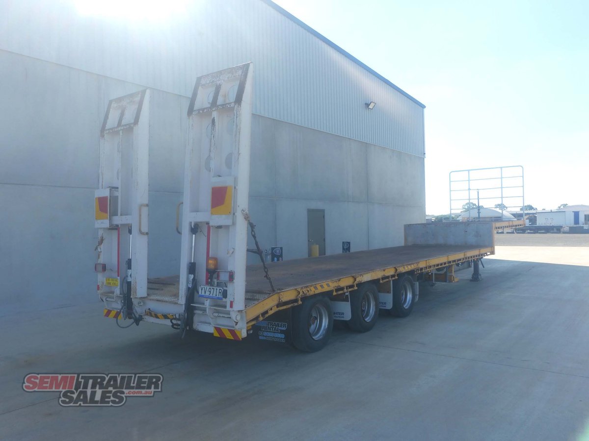 MAXITRANS DROP DECK TRAILER