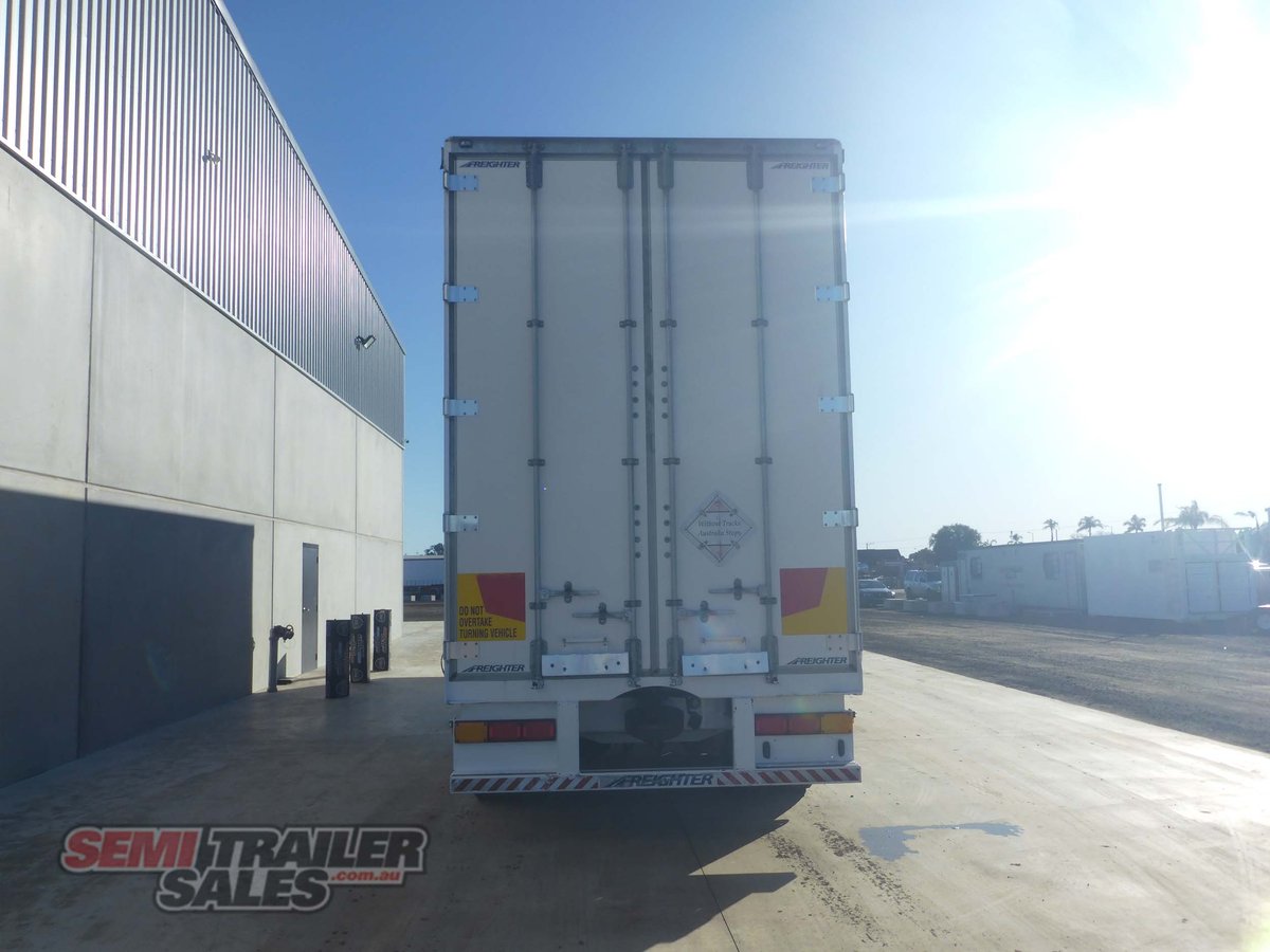 MAXITRANS DROP DECK TRAILER