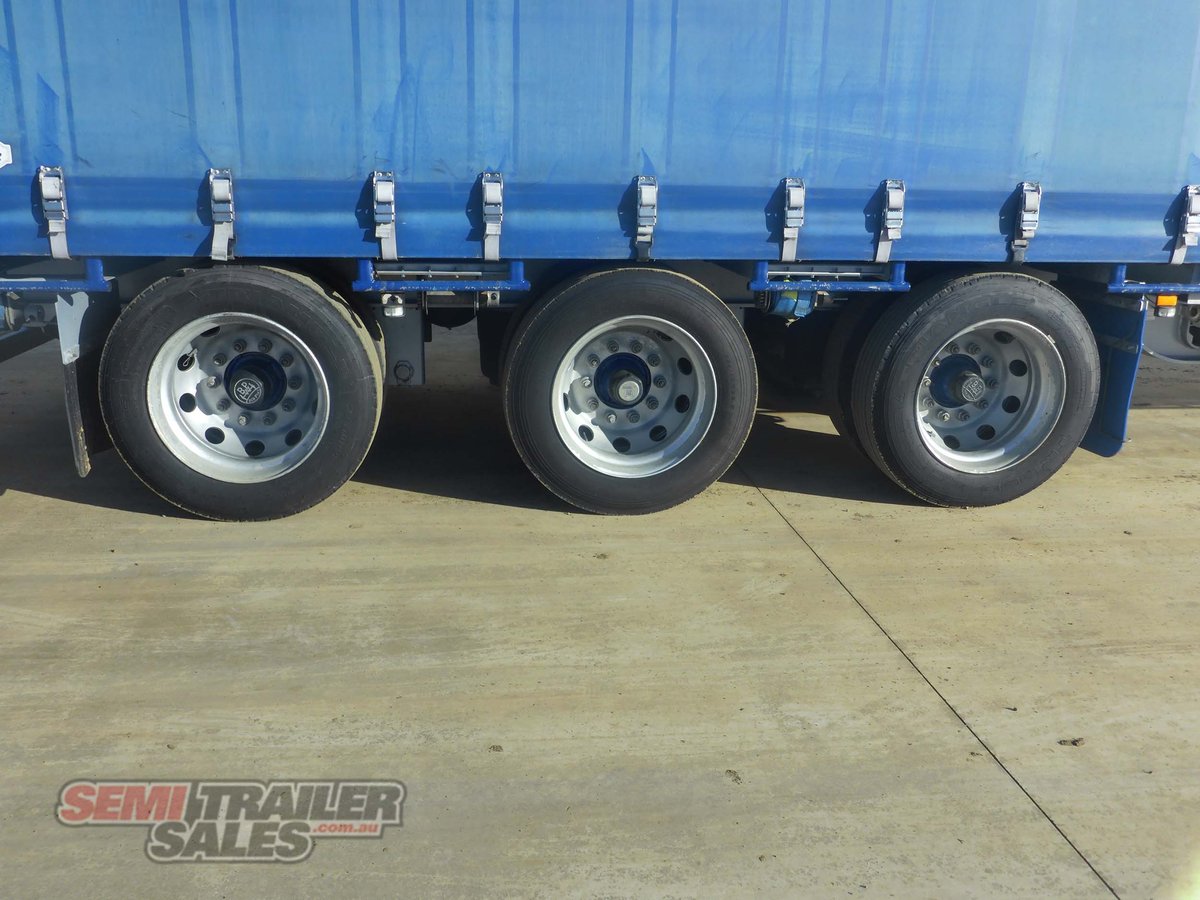 MAXITRANS DROP DECK TRAILER