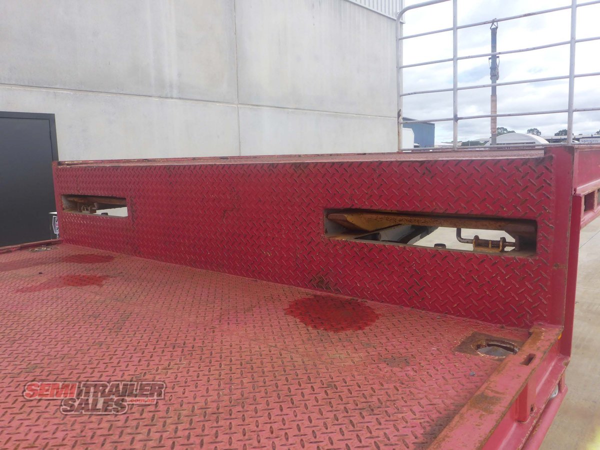 KRUEGER DROP DECK TRAILER