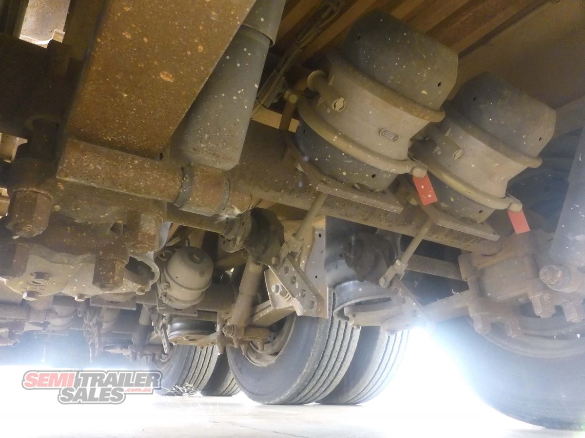 KRUEGER DROP DECK TRAILER