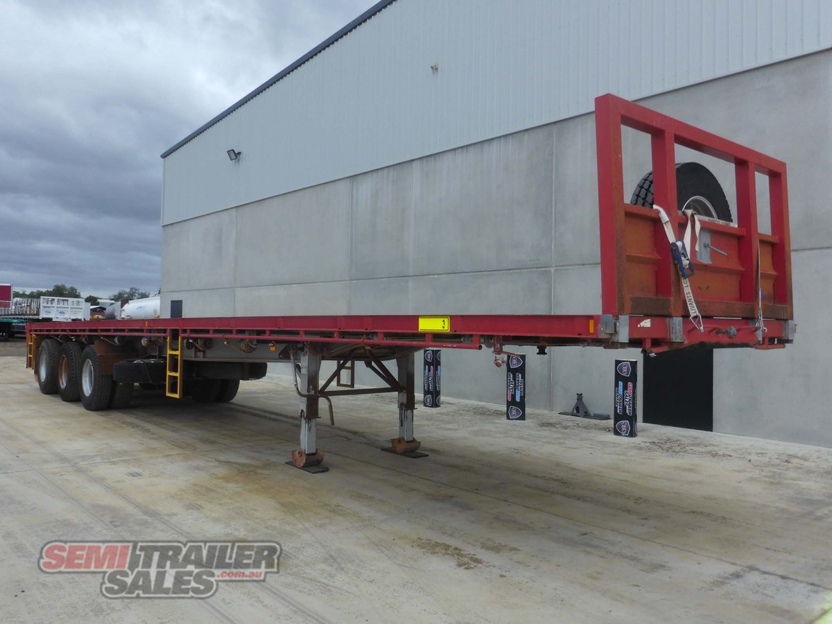 KRUEGER FLAT TOP TRAILER