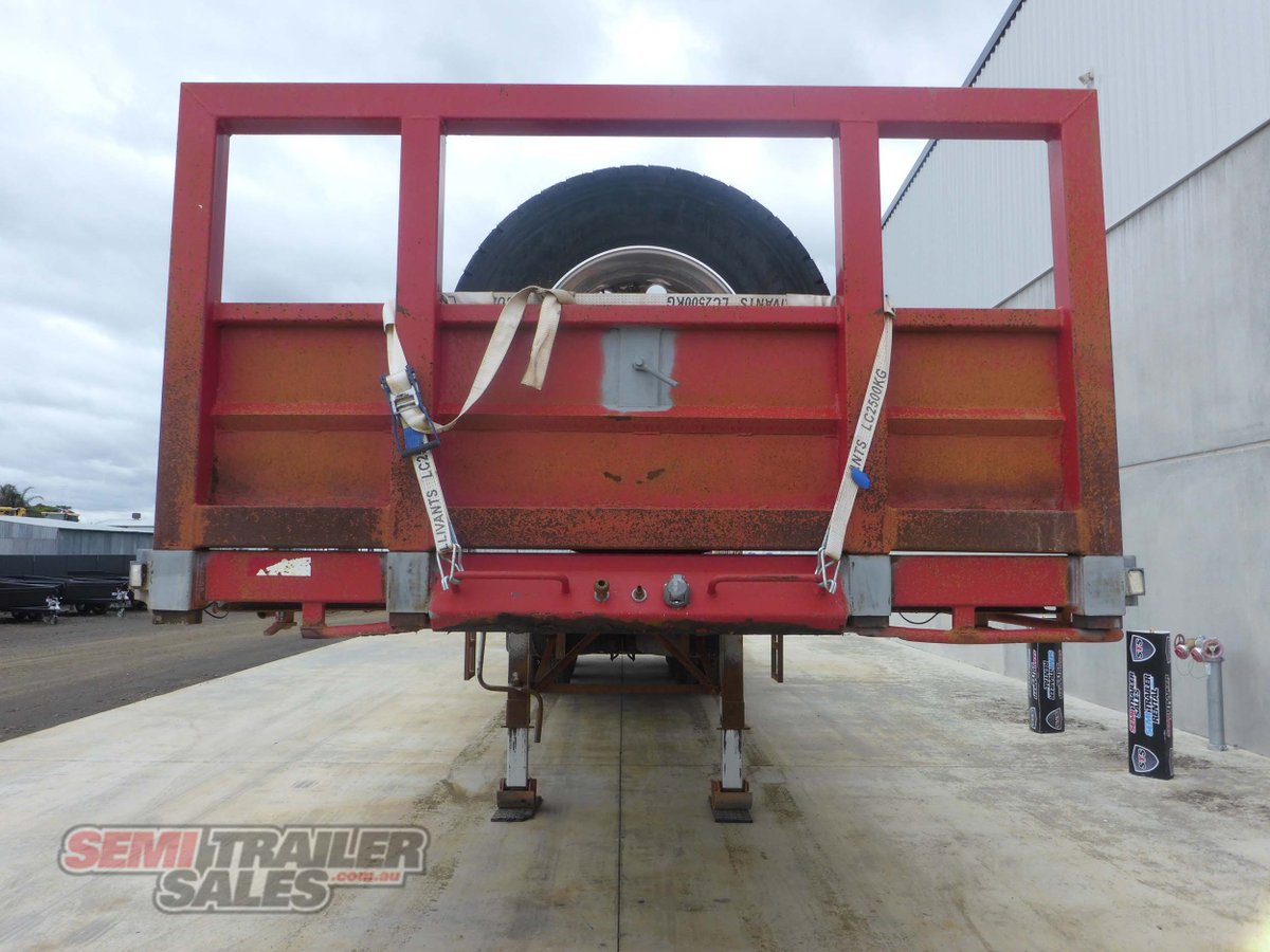 KRUEGER FLAT TOP TRAILER