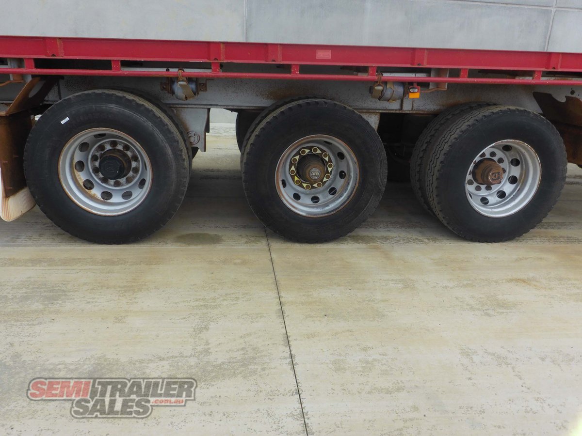 KRUEGER FLAT TOP TRAILER