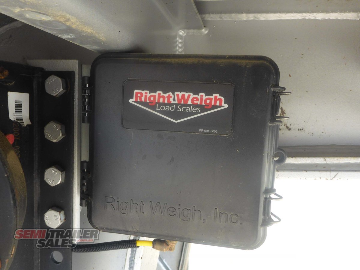 VAWDREY DROP DECK TRAILER