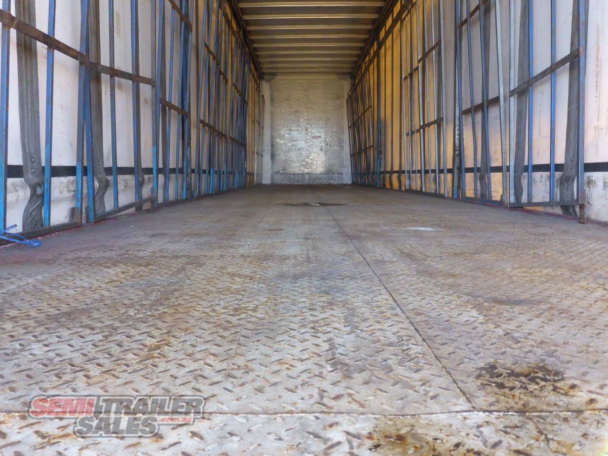 CIMC CURTAINSIDER TRAILER