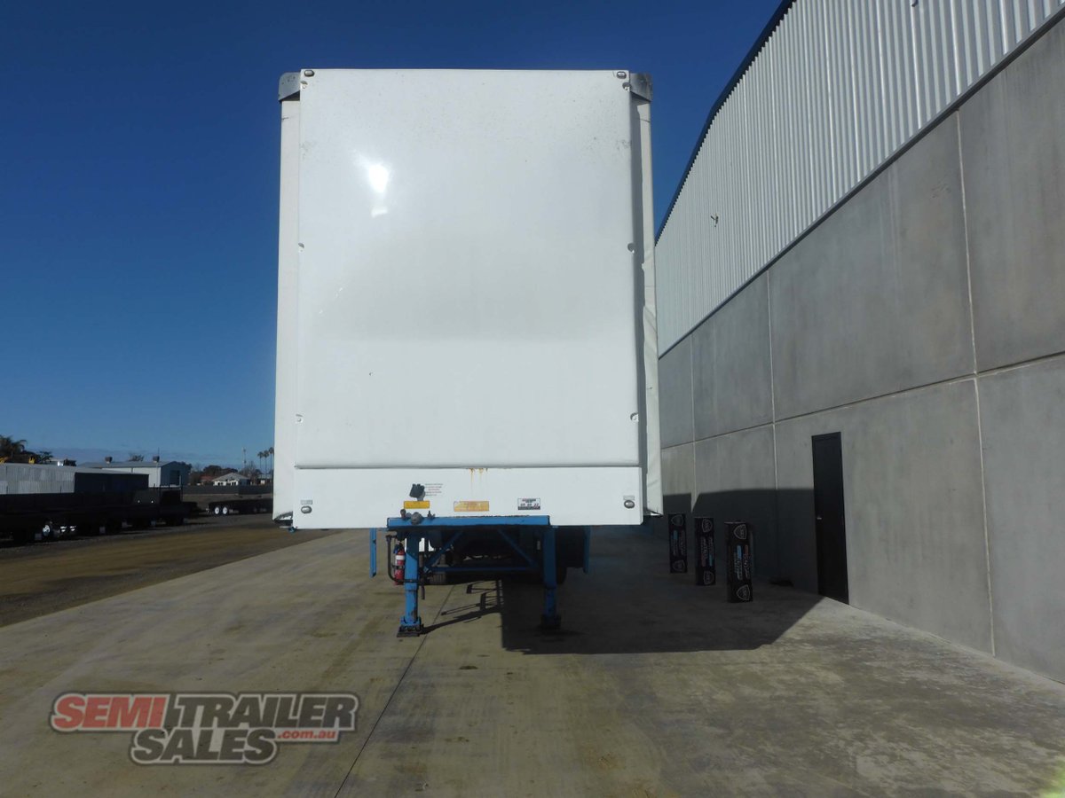 CIMC CURTAINSIDER TRAILER