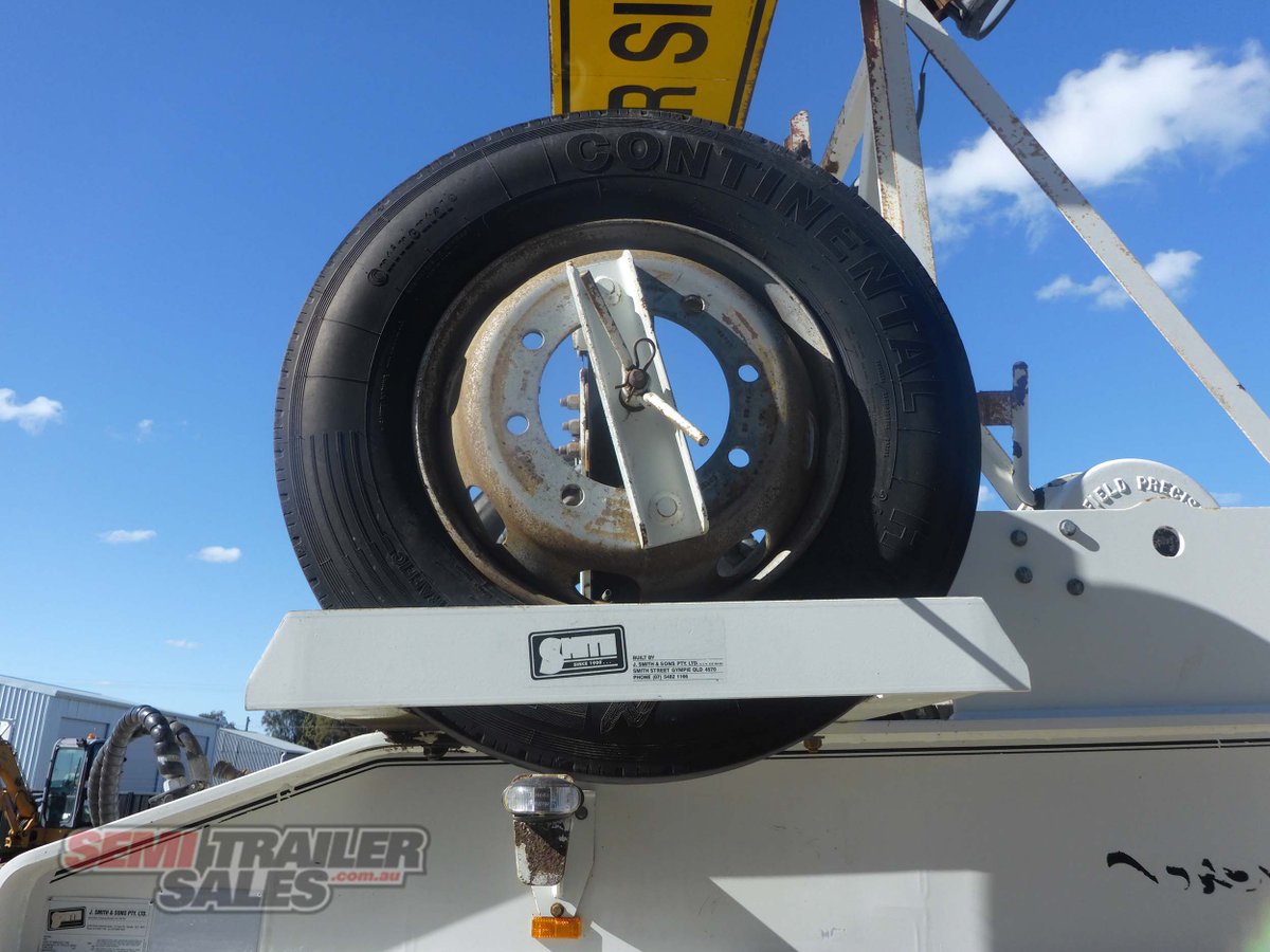 J SMITH & SONS LOW LOADER TRAILER