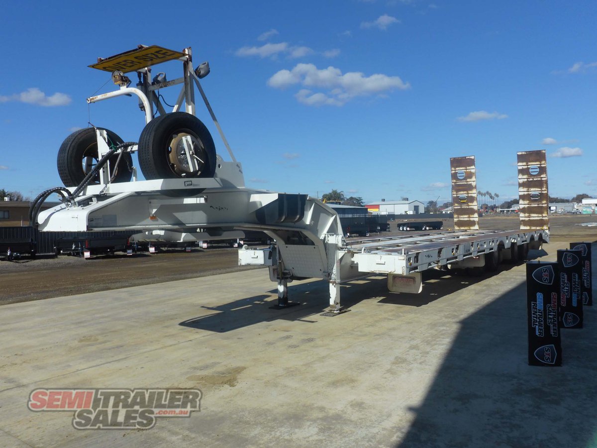 J SMITH & SONS LOW LOADER TRAILER