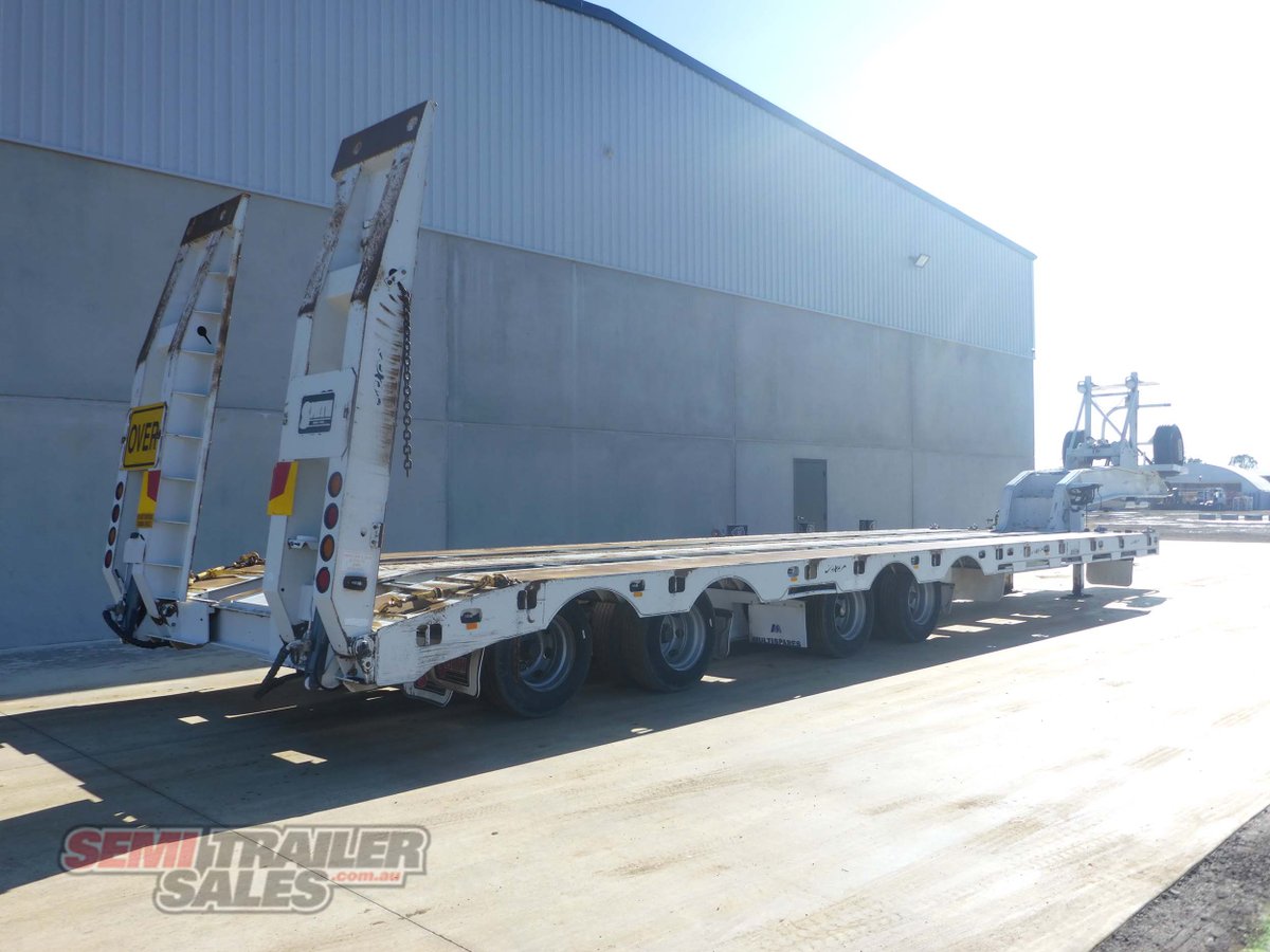 J SMITH & SONS LOW LOADER TRAILER