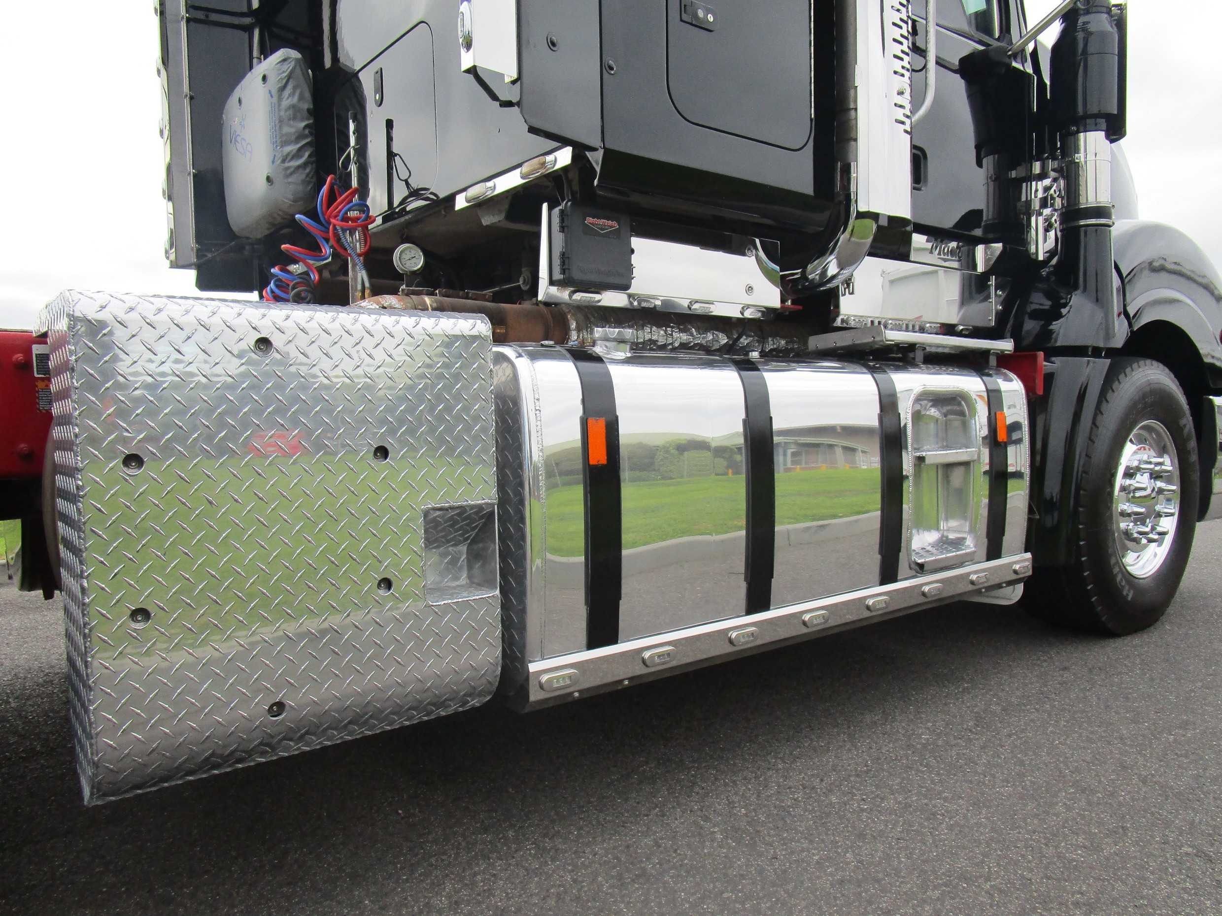 2013 MACK TRIDENT TRUCK AUTOMATIC PRIMEMOVER