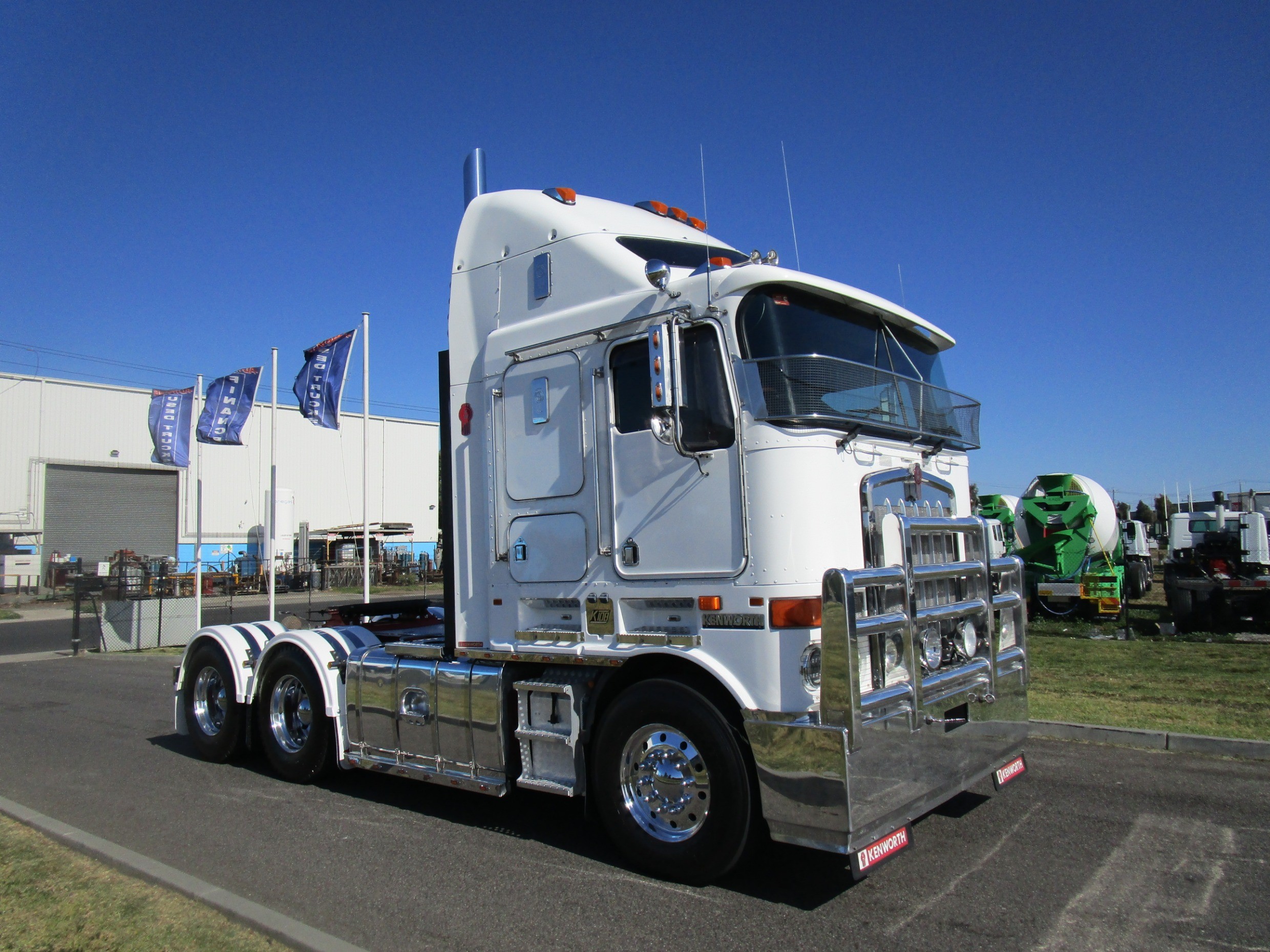 2008 KENWORTH K108 TRUCK SEMI-AUTOMATIC PRIMEMOVER
