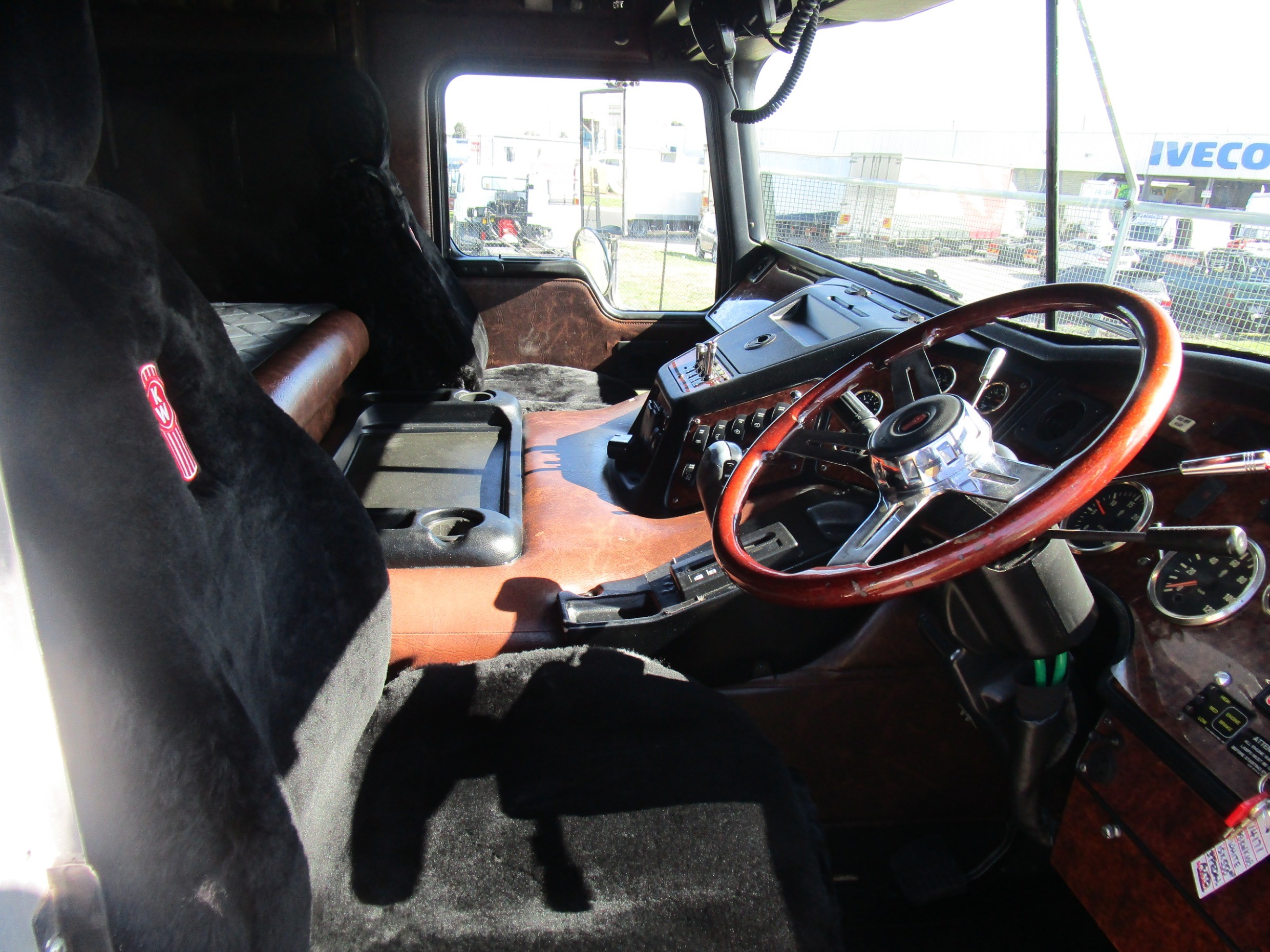 2008 KENWORTH K108 TRUCK SEMI-AUTOMATIC PRIMEMOVER